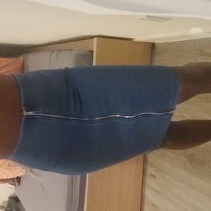 Cotton/polyester stretch body con skirt